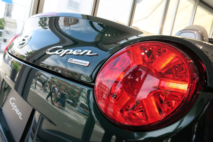 ダイハツ・コペン20周年記念特別仕様車（テールランプ＆リアエンブレム）