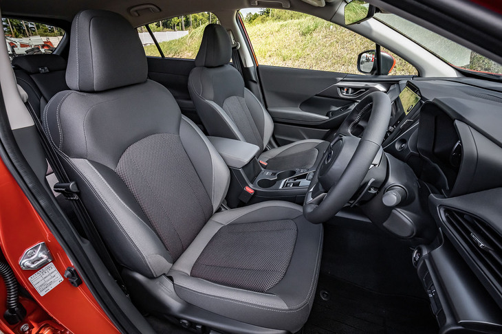 スバル・インプレッサ（フロントシート）