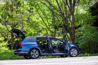 「パサート オールトラックTDI 4MOTIONアドバンス」のボディーサイズは全長×全幅×全高＝4785×1855×1535mm、ホイールベースは2790mm。車重は1760kgと発表されている。