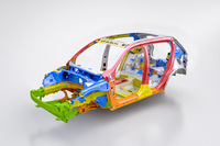 ボルボからコンパクトSUV「XC40」のEVバージョンが登場　ブランド初の100％電気自動車の画像