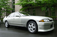 R32ボディにV6ユニットを載せた先行実験車。フロントドアから前輪までの長さに注意。（写真＝清水健太）