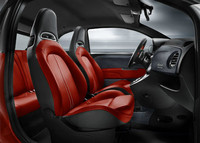 よりスポーティーな「アバルト595」が登場【ボローニャモーターショー2011】の画像