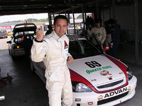 第一ドライバーは俺、コージ小沢。それなりに速いんだよ、たぶん……。