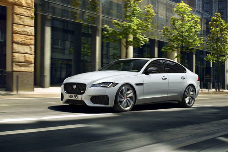 「ジャガーXF」