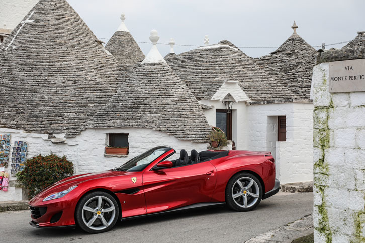 軽さは「ポルトフィーノ」の重要なテーマ。ボディーをはじめとするさまざまな箇所の軽量化により、従来比で80kgのダイエットに成功した。