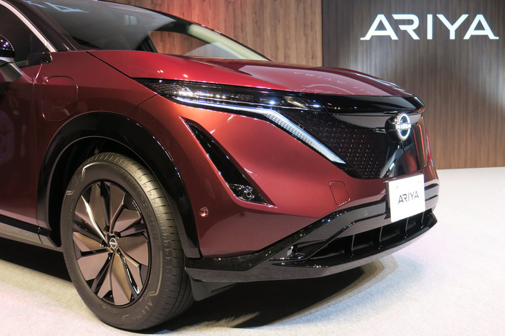 日産アリア リミテッド（フロントマスク）