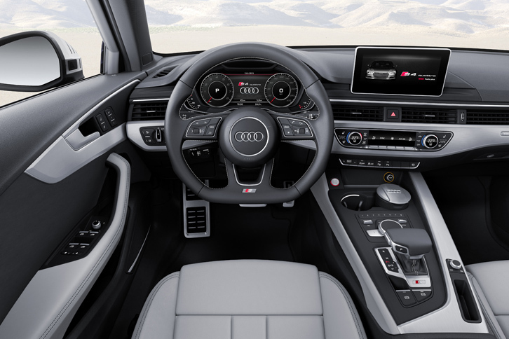 アウディS4アバント（運転席まわり）