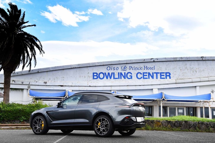 この日はおよそ170kmの距離を試乗。燃費は満タン法、車載計ともに4.5km/リッターを記録した。燃料タンクの容量は85リッターとなっている。