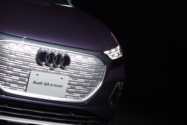 アウディQ4 e-tron（フロントグリル）