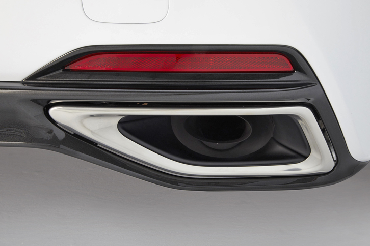 レクサスLS500“Fスポーツ”（マフラーエンド）