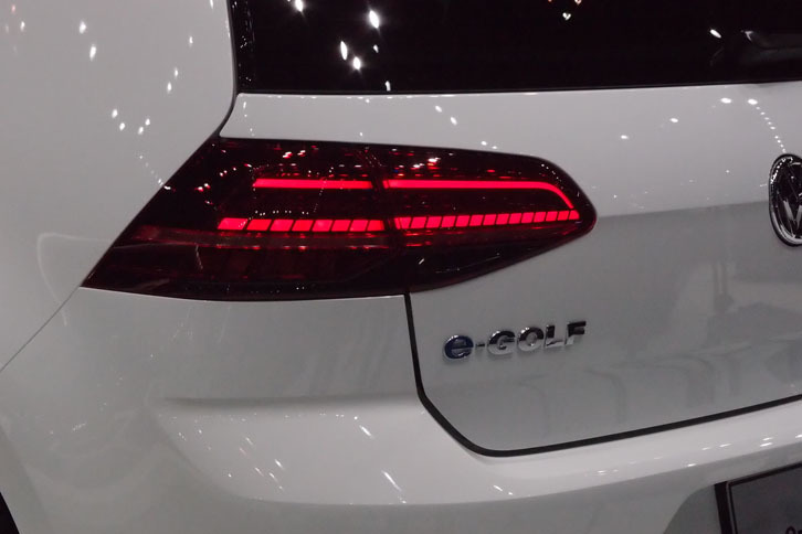 フォルクスワーゲンeゴルフ（リアコンビランプ）