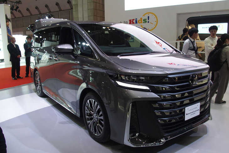 トヨタ・ヴェルファイア スぺーシャスラウンジ コンセプト