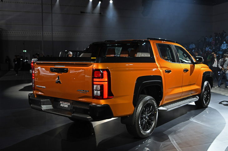 新型「トライトン」の日本導入は、2024年初頭の予定となっている。