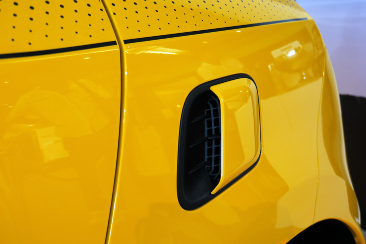 ルノー・トゥインゴEDC（エアインテーク）