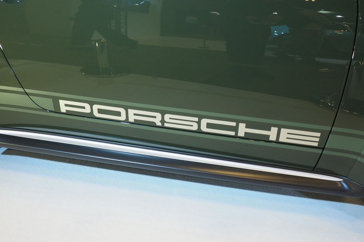 ポルシェ911リイマジンドbyシンガーDLS