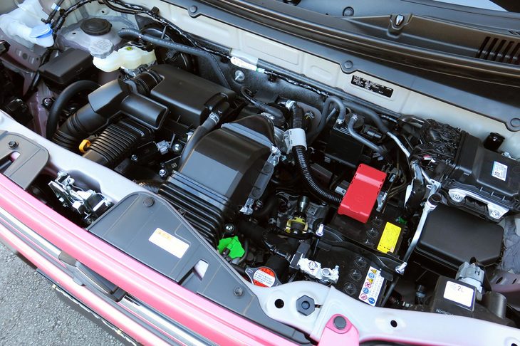 スズキ・ハスラー ハイブリッドXターボ（4WD）（エンジン）