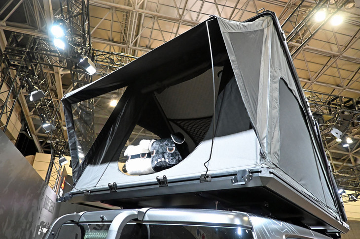 デリカD：5 BLACK Edition ACTIVE SEEKER