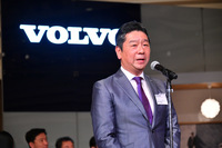 インポートブランドにおける顧客満足度No.1を目標に掲げ、ブランド改革に取り組むボルボ・カー・ジャパンの木村隆之社長。今、特に重視しているのがカスタマーロイヤルティーの向上で、「ボルボ車からボルボ車に乗り継いでいただけるお客さまの比率を、80％まで高めたい」とのことだった。（写真＝ボルボ・カー・ジャパン）