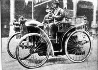 ミシュラン兄弟はパリ−ボルドー−パリに空気入りタイヤを装着したプジョーで出場。終始パンクに悩まされ続けたが、他の参加者から大いに注目を集めた。