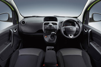 「ルノー・カングー」に特別仕様車「クルール」登場　グリーンのボディーが目を引く200台の限定モデルの画像