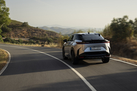 レクサスRZ550e“Fスポーツ”