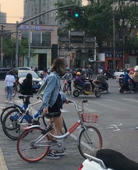 交差点は例え信号があっても、思わぬ方向から攻められるので、かなりのバトルとなる。