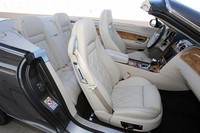 「コンチネンタルGTCスピード」のインテリア。