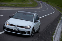 
	「GTIクラブスポーツ トラックエディション」は、「ピュアホワイト」が200台、「カーボンスチールグレーメタリック」が200台の限定販売となる。
	