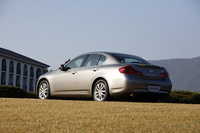 【テスト車「250GT Type P」のオプション装備】アクティブAFS＝3万1500円／カーウィングスナビゲーションシステムHDD方式＋バックビューモニター＋サイドブラインドモニター＋インテリジェントクルーズコントロール＋プリクラッシュシートベルト＋インテリジェントブレーキアシスト＋BOSEサウンドシステム＝53万9700円／SRSカーテンエアバッグ＋前席サイドエアバッグシステム＝8万4000円／ETC＝3万400円）（写真＝KA）