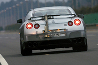 【Movie】「日産GT-R」や「ブガッティ・ヴェイロン」を徹底テスト！　DVD付き『CG』2008年4月号発売の画像