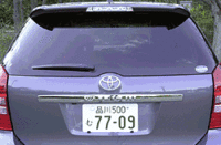 写真をクリックするとシートが倒れるさまが見られます。