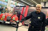 説明してくれたジョン・シュロイダーさん。