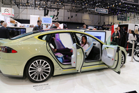 スイスのリンスピード社が2013年のジュネーブモーターショーで公開した、自律走行を模索した電気自動車「エクスチェンジ」。