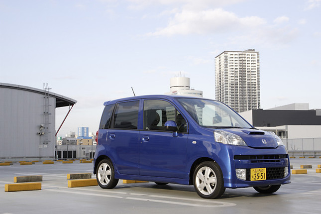 【スペック】全長×全幅×全高＝3395×1475×1610mm／ホイールベース＝2420mm／車重＝860kg／駆動方式＝FF／0.66リッター直3SOHC 6バルブターボ（64ps/6000rpm、9.5kgm/4000rpm）／価格＝155万4000円（テスト車＝173万2500円）