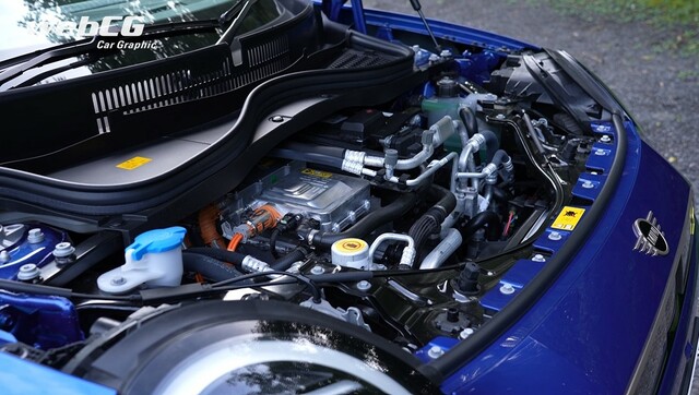多田哲也。新品未使用。現行モデル25 BASIS BG 4-500 思考するドライバー 山野哲也の“目”――MINIクーパー3ドアSE編 - webCG