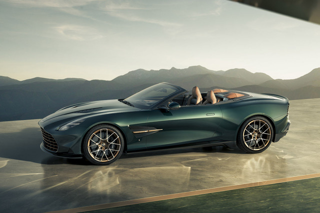祝「ヴォランテ」60周年 アストンマーティンが特別な「ヴァン