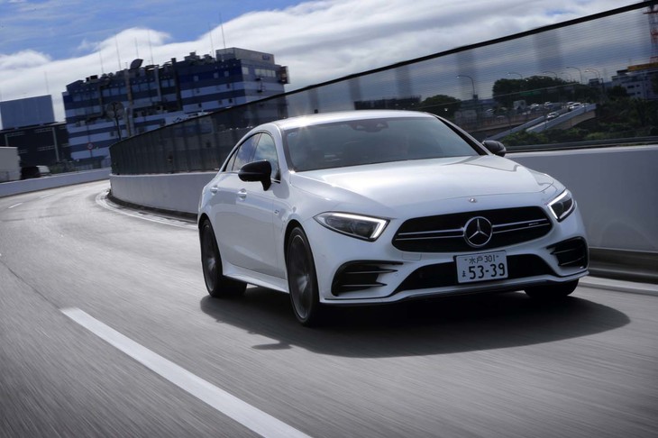 オンデマンド型4WDの「4MATIC＋」は前後のトルク配分が50：50～0：100の間でシームレスに変化する。