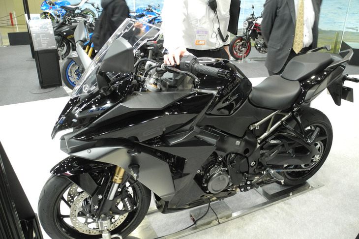 スズキGSX-S1000GT