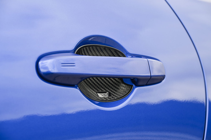 スバルBRZ STI Sport（STIパーツ装着車／アウトサイドドアハンドル）