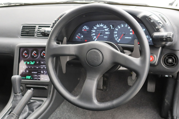 日産R32EV（コックピット周辺部）