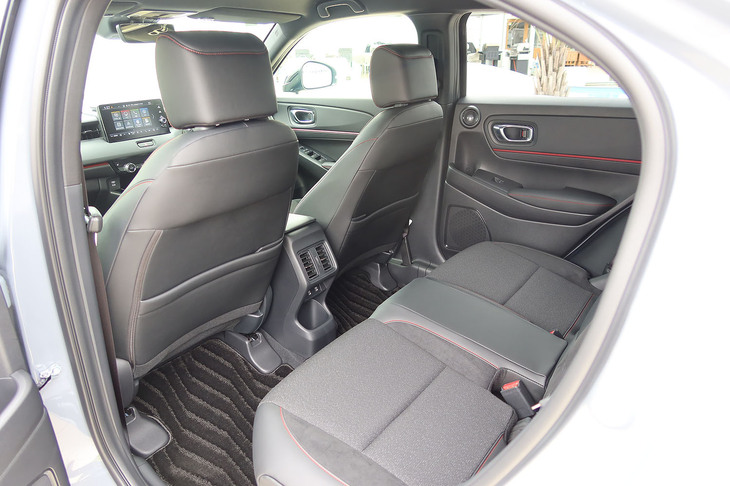 ホンダ・ヴェゼルe：HEV RS（インテリア）