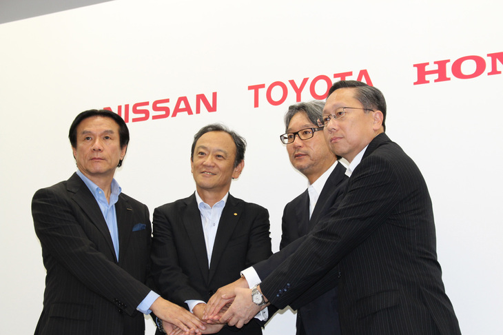 日本における水素ステーション普及の取り組みは漸進的に進んでおり、2011年には自動車メーカーとエネルギー企業の全13社が、燃料電池自動車の市場投入と水素供給インフラの整備に関する共同声明を発表。2015年にはトヨタ、ホンダ、日産の3社が、あらためて水素ステーションの整備促進に向けた支援を発表した。