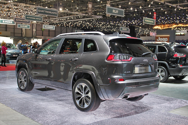 ジープ・チェロキー（エクステリア）