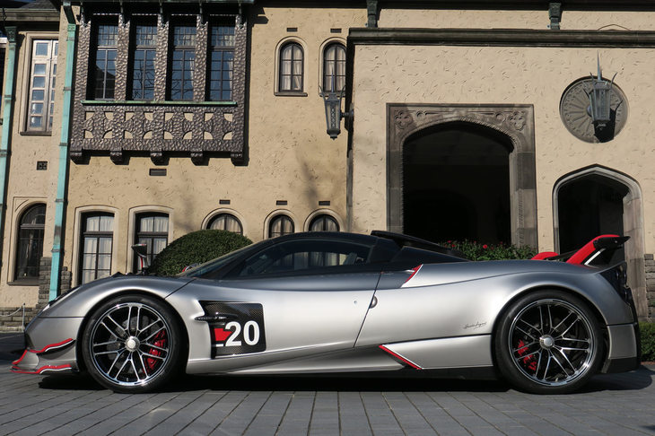 パガーニ・ウアイラ ロードスターBC（サイドビュー）