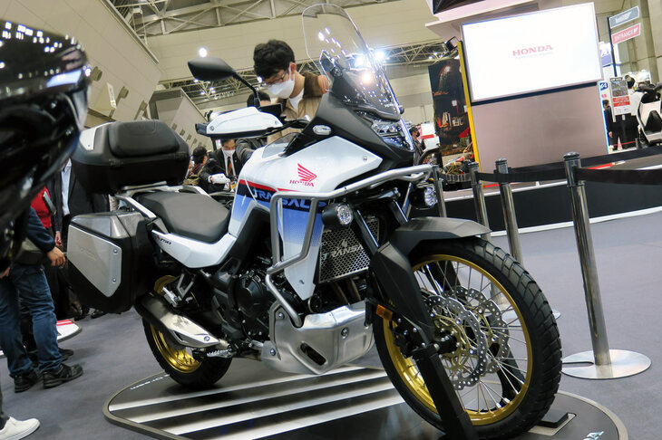 ホンダXL750トランザルプ