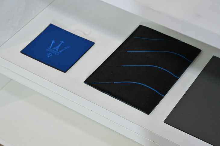 独自のカスタイマイズプログラム「フォーリセリエ」の素材見本。