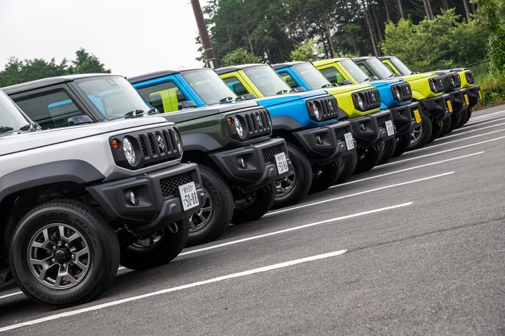 新型「ジムニー／ジムニーシエラ」試乗会場の様子。