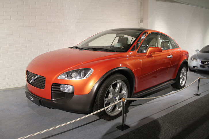 セーフティーコンセプトカーの「SCC」（2001）。