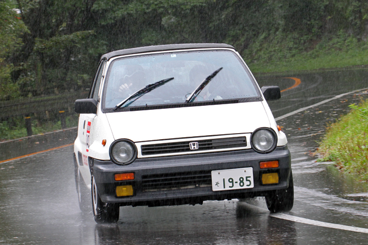 1985年「ホンダ・シティ カブリオレ」。初代シティはこのほかに「ターボII」も参加していた。