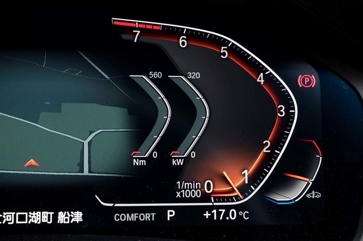メーターパネルにはトルク＆パワーメーターを表示できる。フルスケールは実際のエンジンスペック（最高出力285kW／最大トルク500N・m）よりもだいぶ大きい。